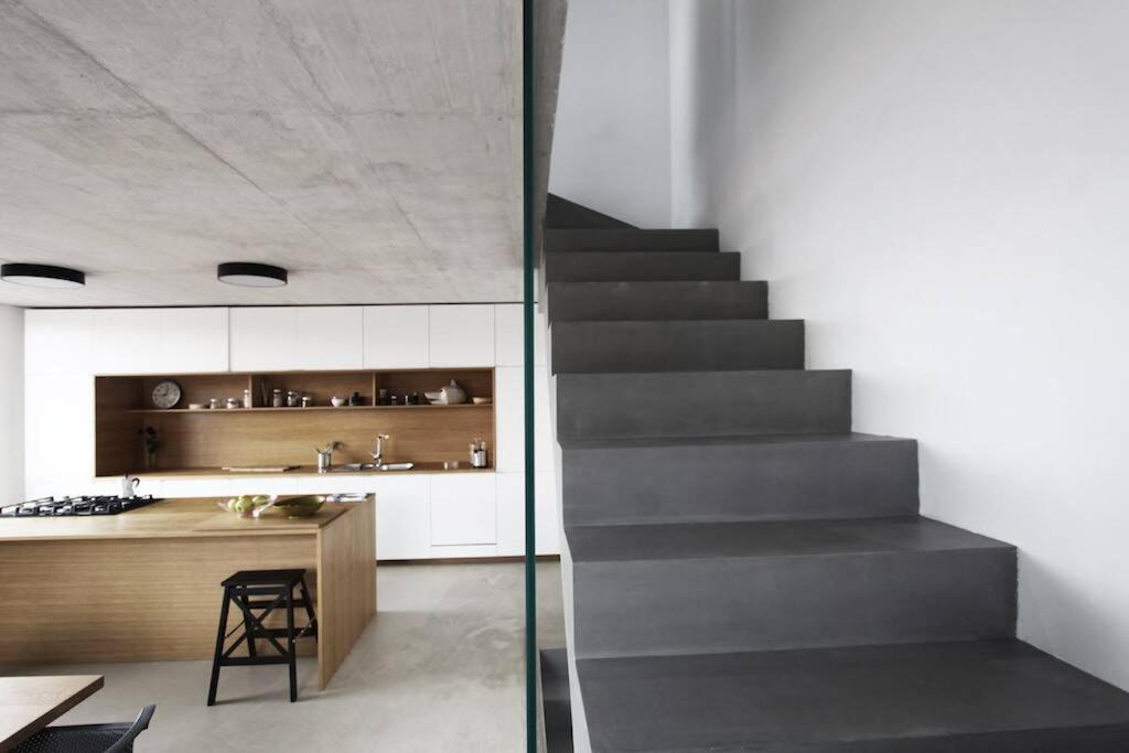 Вилла Contemporary House Padna Сечовле Экстерьер фото