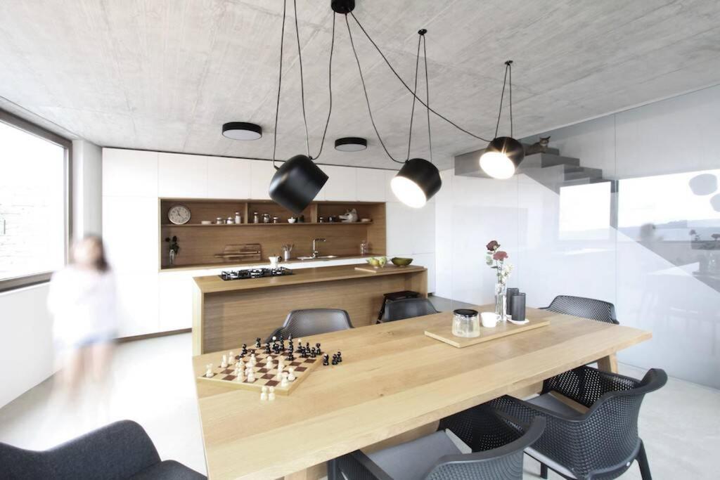 Вилла Contemporary House Padna Сечовле Экстерьер фото